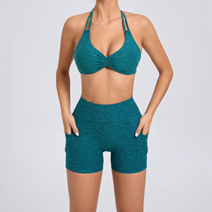 Pocket yoga suit on both sides